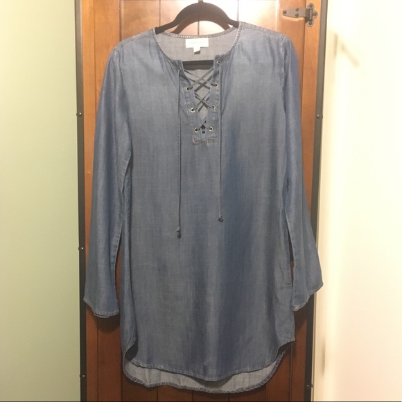cloth & stone Dresses & Skirts - CLOTH & STONE lace up chambray dress